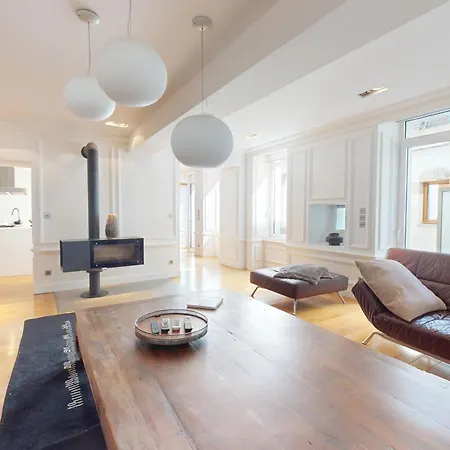Le N 10 - Apartment Of 200 Sqm With Patio Of 35 Square Meters In Old Town Annecy Exterior photo