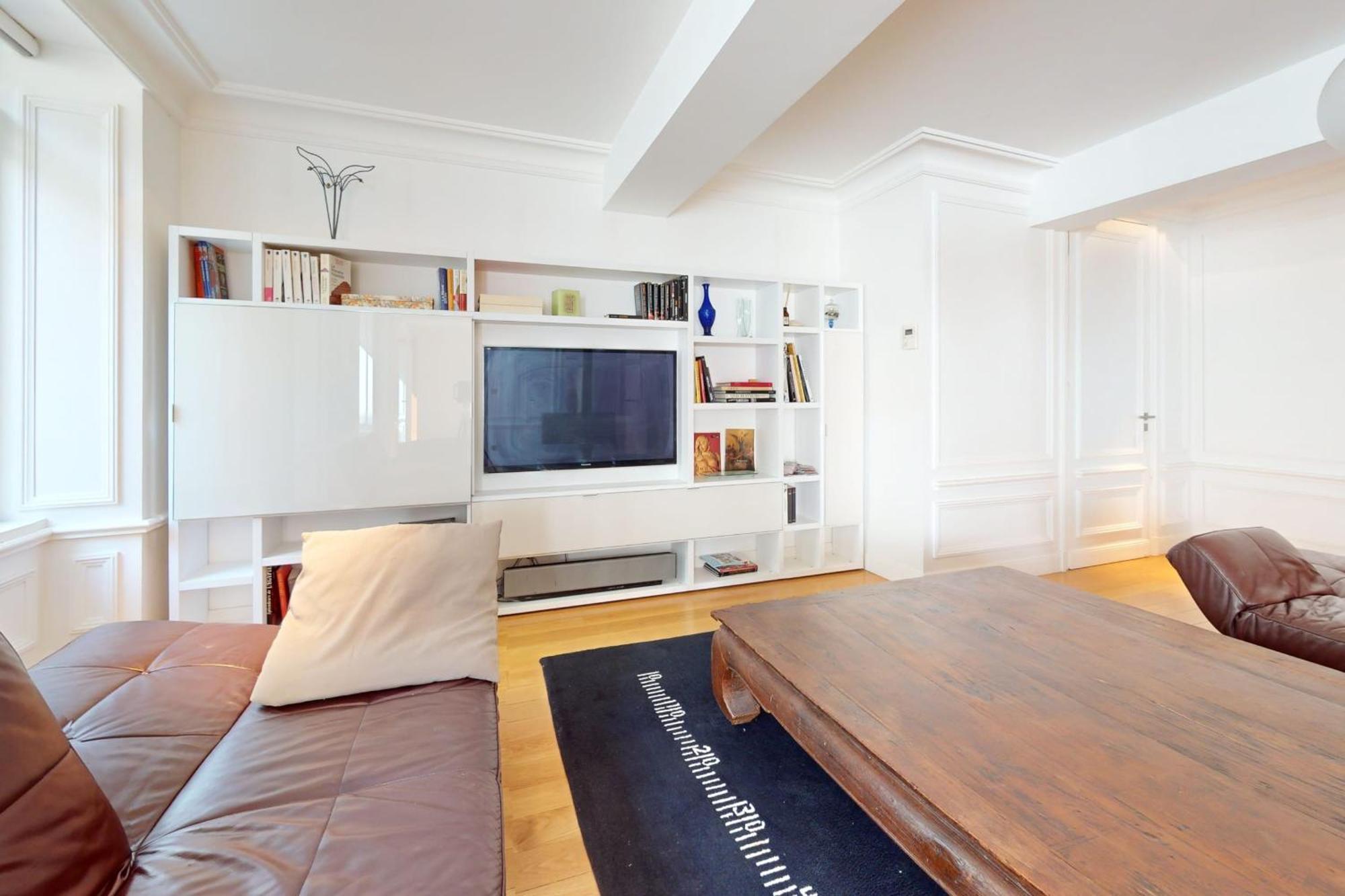 Le N 10 - Of 200 Sqm With Patio Of 35 Square Meters In Old Town Apartment Annecy