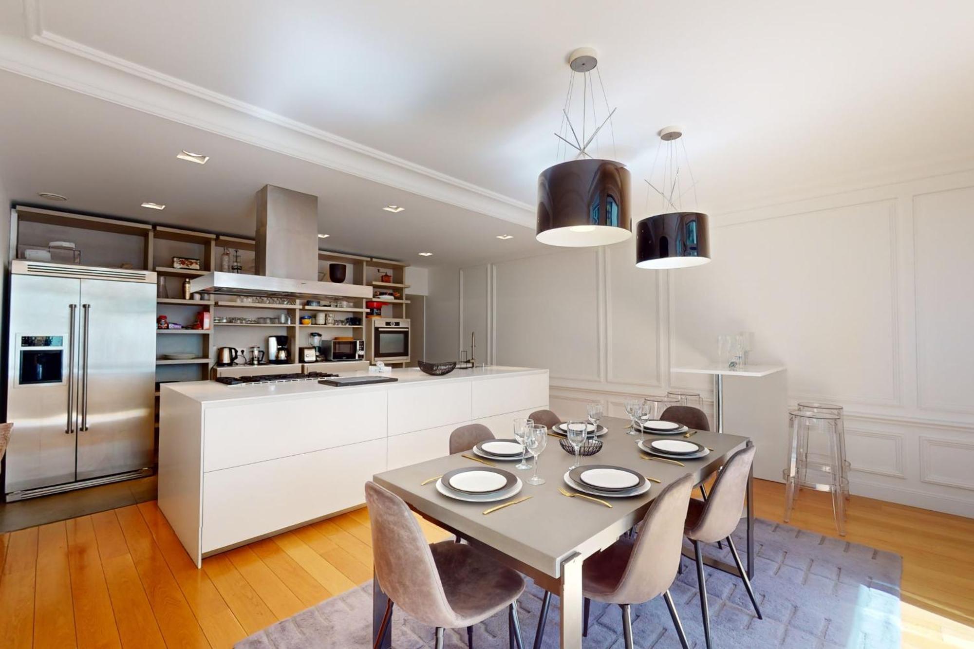 Le N 10 - Of 200 Sqm With Patio Of 35 Square Meters In Old Town Apartment Annecy