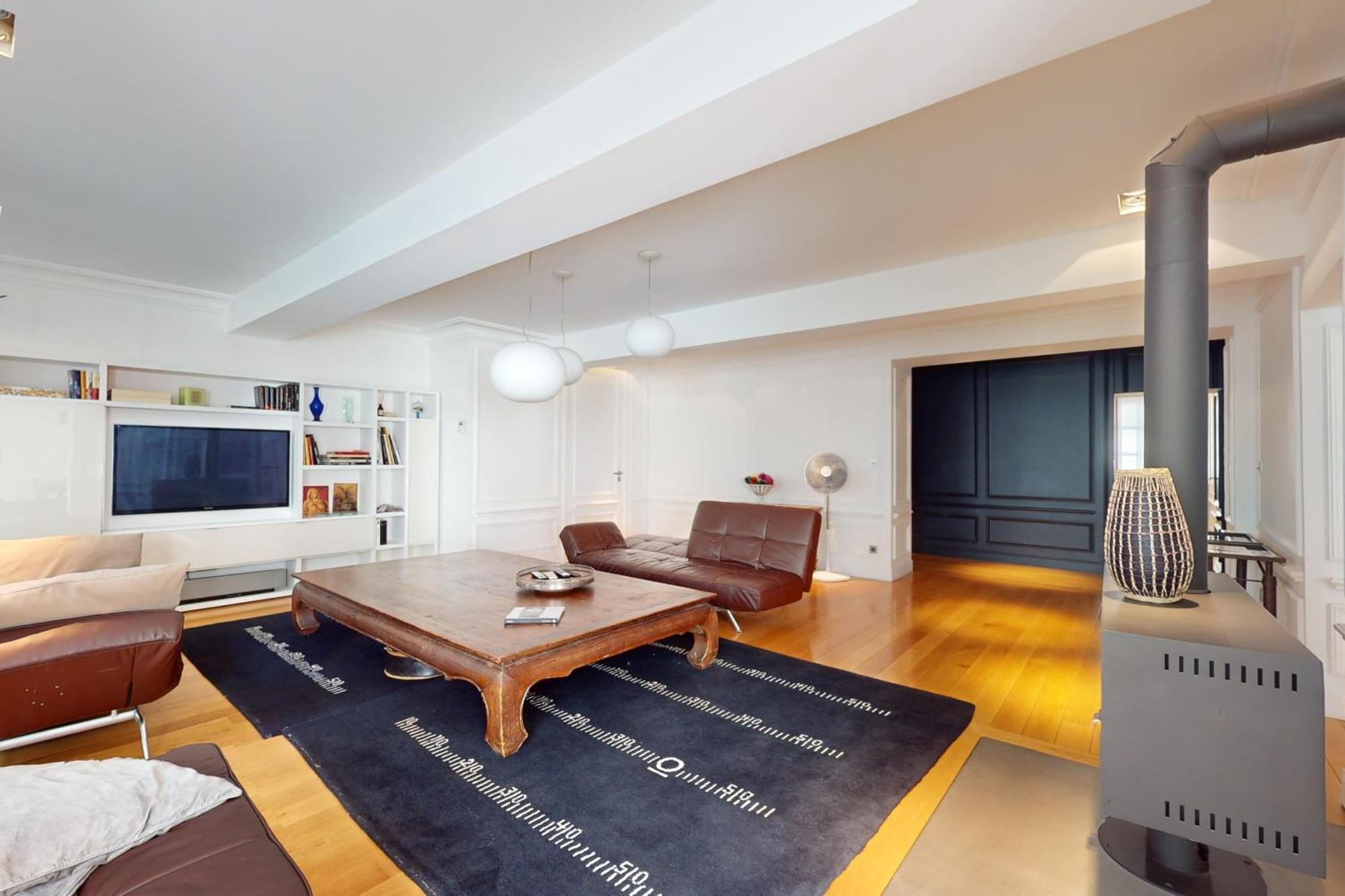 Le N 10 - Of 200 Sqm With Patio Of 35 Square Meters In Old Town Apartment